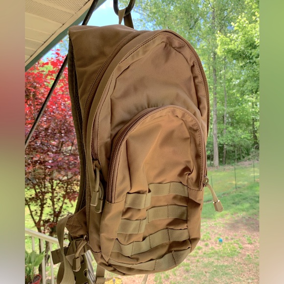 EUC Fox Tactical Compact Modular Hydration Backpack - Molle - Color Coyote - Picture 1 of 10